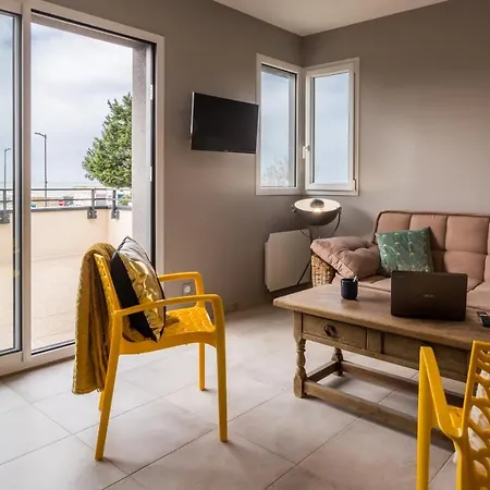 Apartment Tribord, Appt Avec Terrasse Et Vue Mer, Parking *